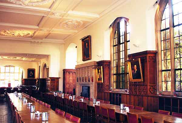 pembroke college cambridge dinging room side view eats