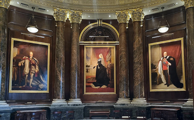 drapers' hall portrait picture lights