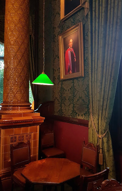 liberal club, Lndon Portrait paintings illuminated by hogarth picture lights