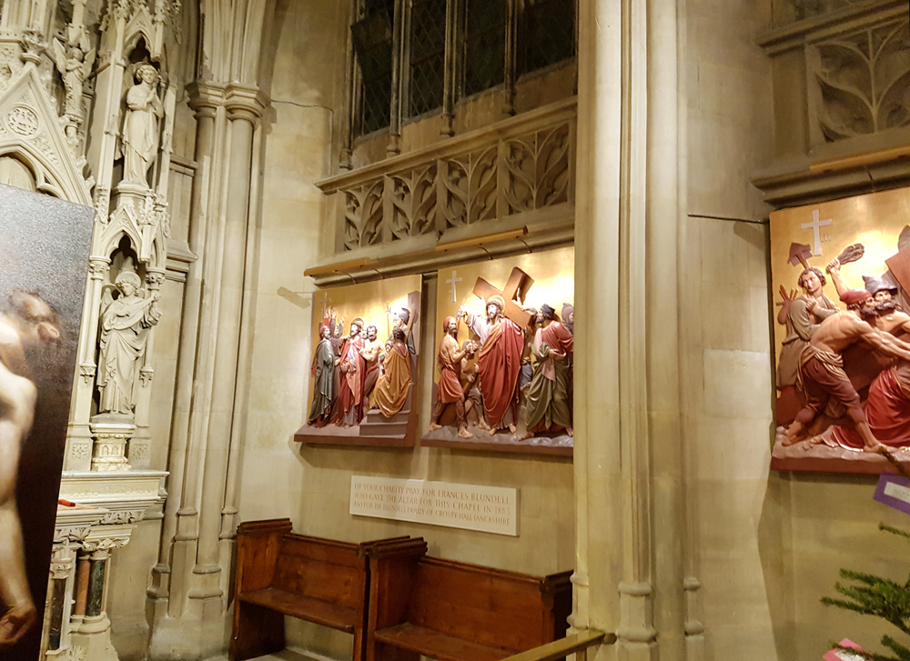 hogarth picture light illuminating church london
