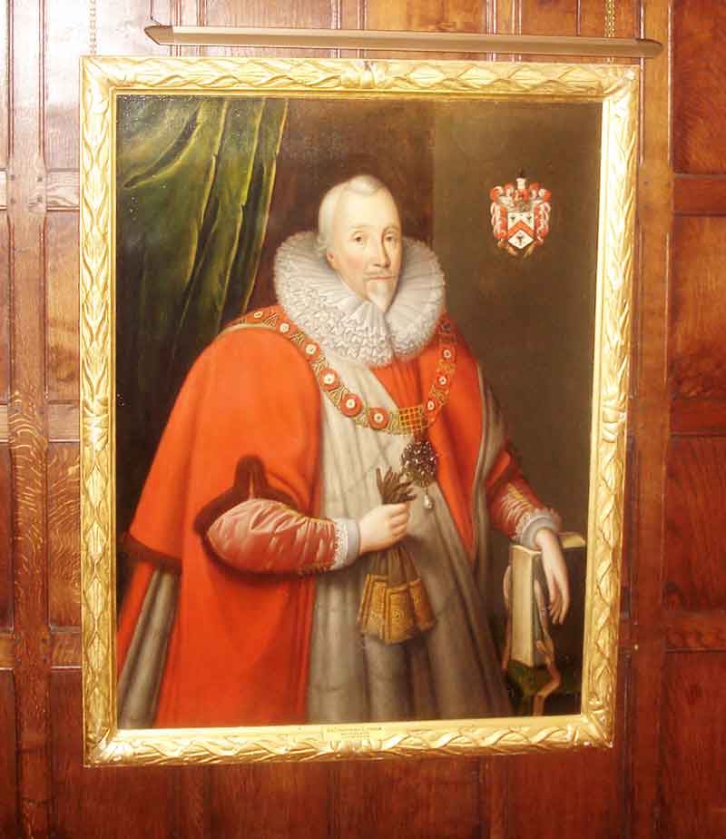 contemporary picture light hanging above painting in the ironmongers hall barbican